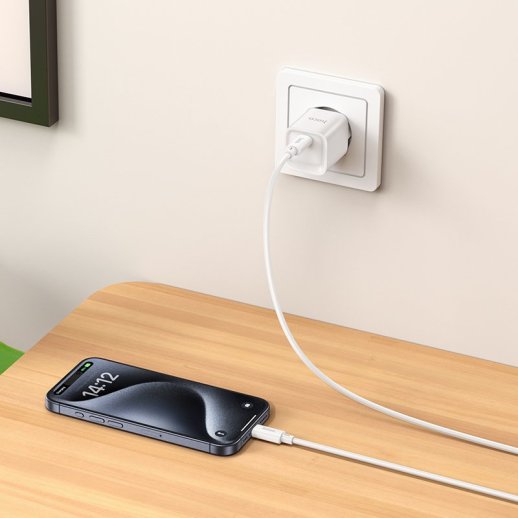 Мережевий зарядний пристрій HOCO C146A TYPE-C PD 20W, білий