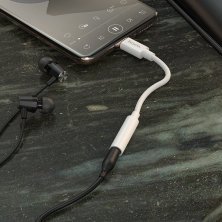 Аудіоадаптер HOCO LS30 TYPE-C (штекер) на 3,5 мм (гніздо), білий
