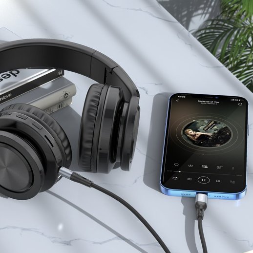 Аудіокабель HOCO UPA22 3,5 мм штекер (male) на Lightning штекер (male), 1M, ЧОРНИЙ