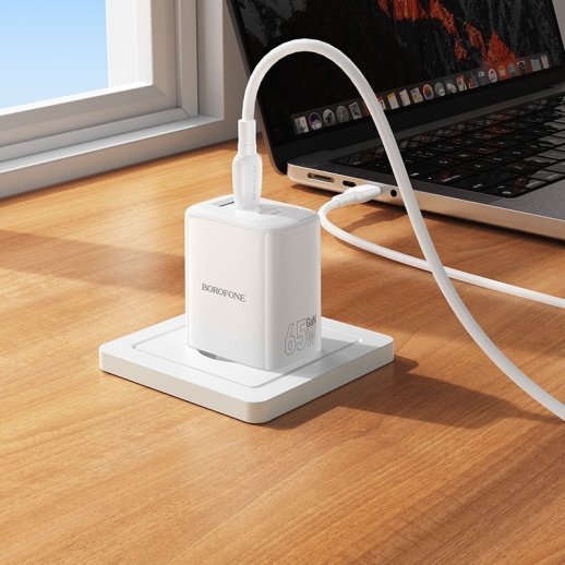 Мережевий зарядний пристрій BOROFONE BN32 2*Type-C PD 65W + USB QC3.0, білий