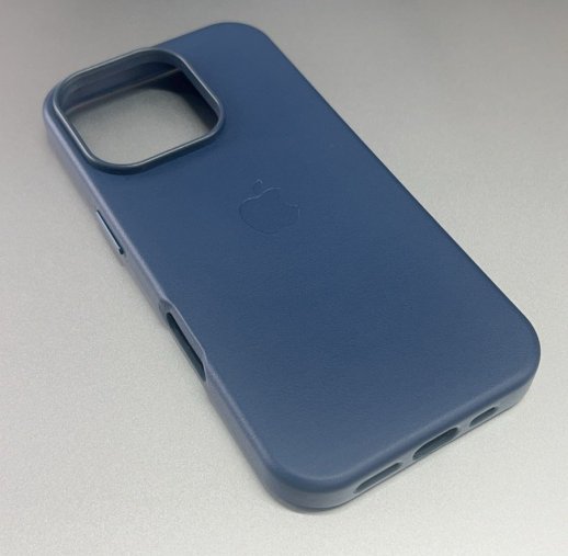 Чехол Leather Case Apple Iphone 16 Pro  MagSafe