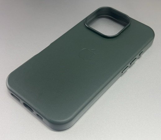 Чехол Leather Case Apple Iphone 16 Pro  MagSafe