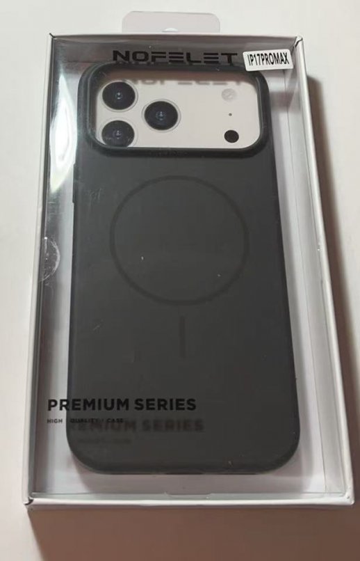 Чехол Plastic with MagSafe Apple iPhone 17 ProMax with button