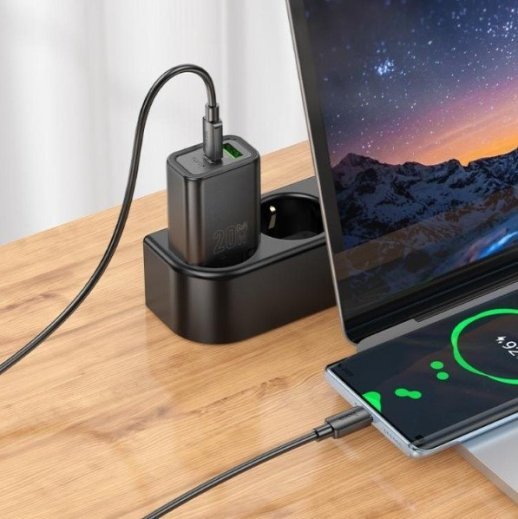 Мережевий зарядний пристрій HOCO N61 Gentle TYPE-C PD 20W + USB QC 3.0, чорний